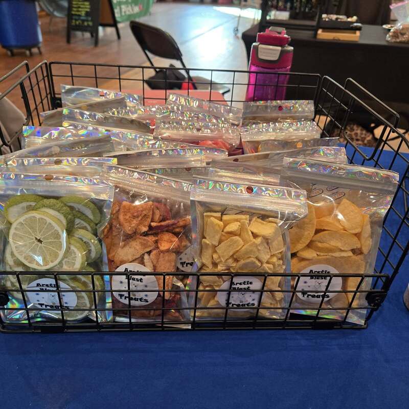 Limes | Cinnamon Apple | Mango | Peaches